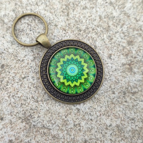 Přívěsek s mandalou #34 přívěsek zelená klíče klíčenka bronzová mandala mandaly 