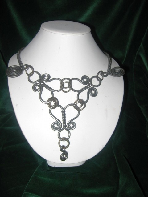 Ocelový náhrdelník fantasy romantický keltský 