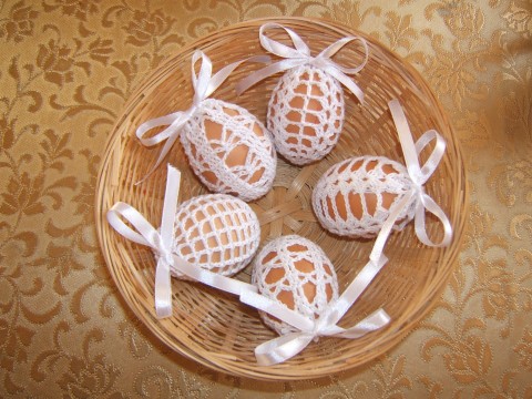 Set 5 ks háčkovaných obalů na vejce dekorace jarní háčkovaný obal velikonoční vejce 