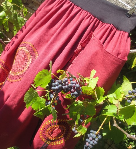 Sukně v barvách podzimu...UNI podzim květy vyšívání krajka aplikace originál procházka jedinečná kapsa handmade midi szukně 