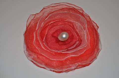 Květinové brože z organzy brož květina organza perla 