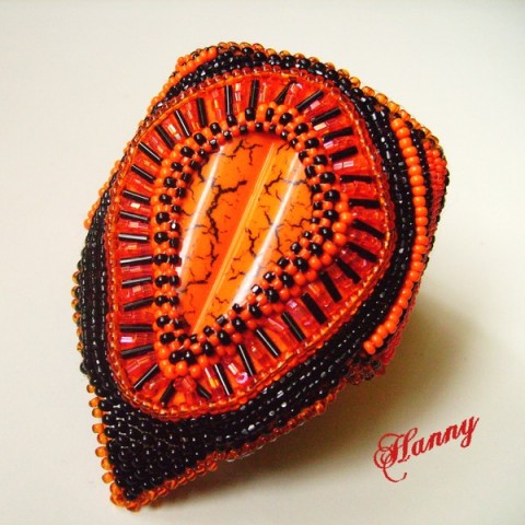 Náramek Orange fool náramek extravagantní luxusní černý oranžový extravagance mohutný bead embroidery 