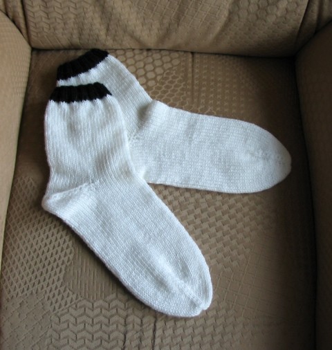 Ponožky bílé s černým lemem 42/43 dárek dáreček zimní ponožky hřejivé teplé na nožky 