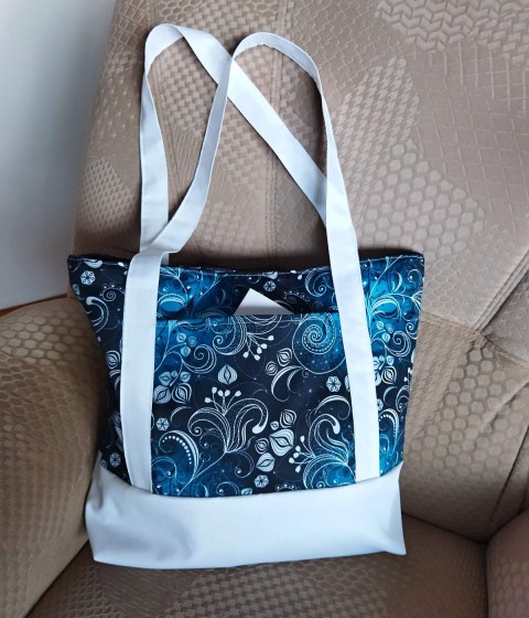 Taška - kabelka - bílé květy kabelka dárek taška dáreček praktická do práce pro maminku pro babičku nepromokavá pro volný čas pevná taška 