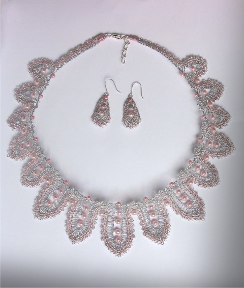 Souprava Beáta náhrdelník náušnice růžová souprava krajka stříbrná paličkovaná svatební společenská 