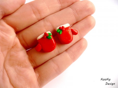 Pecičkové náušnice - palčáky červená vánoce vánoční fimo polymer palčáky sezonní 