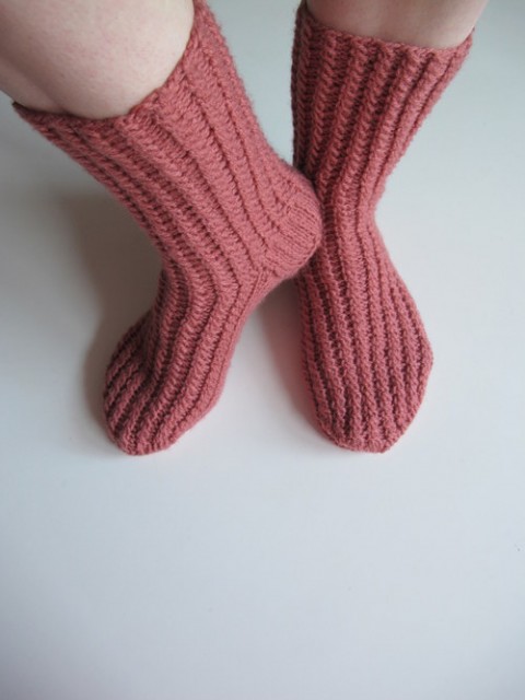Pletené ponožky zima podzim pletení akryl ponožky copánky cihlová 