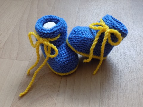 Bačkůrky 10 - 10,5 cm dárek děti zima modrá podzim pletené žlutá děvčátko miminko akryl ponožky kluk bačkůrky teplo nožka 