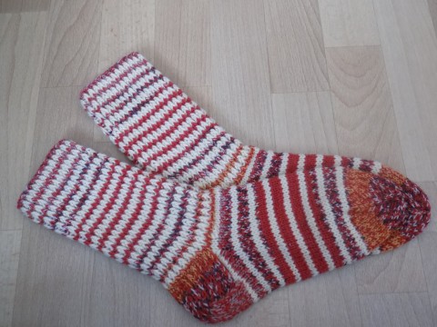 Ponožky vel. 38 - 39 červená zima oranžová podzim pletení pletené proužky akryl ponožky vlna okrová noha teplo 