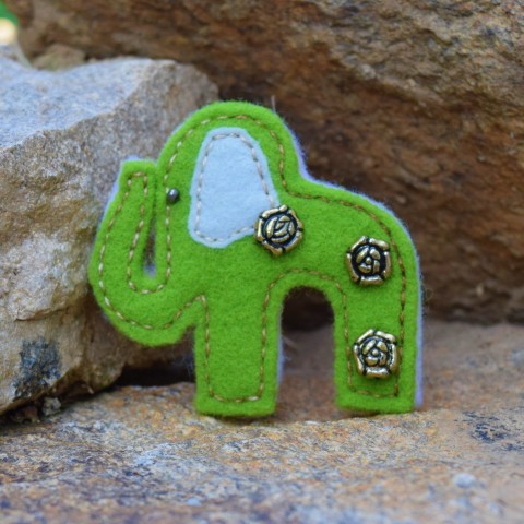 Sloník pro štěstí - sv. zelený slon sloník štěstí zelená filc p 