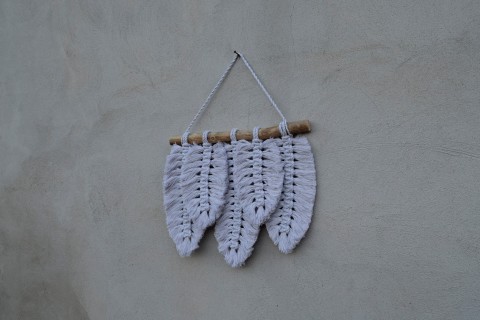 Peříčka bílá styl dekorace bavlna bílá přírodní peří peříčka macramé větev boho skandinávský 