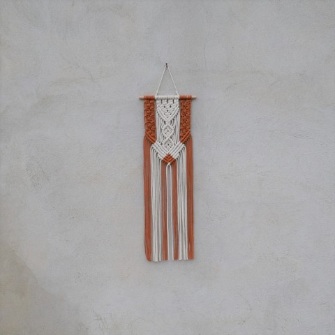 Macramé dekorace ecru - dýňová styl dekorace bavlna bílá přírodní peří peříčka macramé větev boho skandinávský 