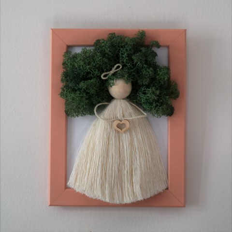Janinka - mechová panenka dekorace panenka obraz obrázek mech stabilizovaný mech 