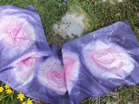 Fialovo - růžová mánie barvy hedvábí ruční práce 