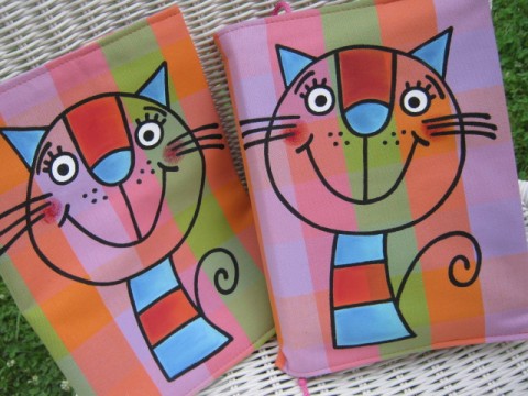 OBAL NA KNIHU KOČIČÍ fialová kočka kočička kniha léto obal na knihu 