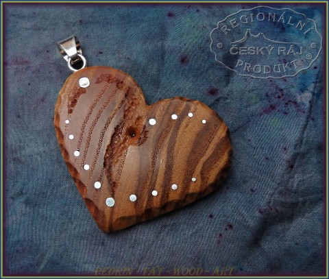 560. Dřevěný náhrdelník JASAN dřevo šperk dřevěný náhrdelník přírodní kůže stříbro šelak 