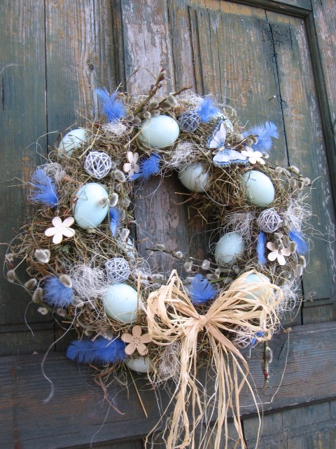 modré velikonoce modrá přírodní věnec věneček velikonoce vajíčka velikonoční 