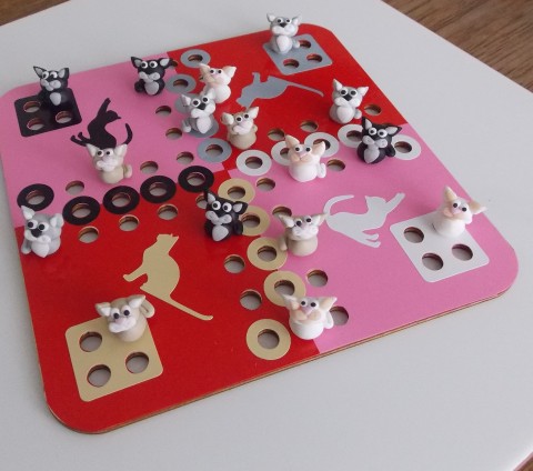 Člověče nezlob se - Kočky na růžové hračka hra člověče nezlob se 