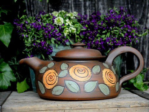 Konvička s růžemi čaj čajová káva konvička keramická konvice handmade original na čaj na kávu 