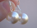 Jednoduché, perlové náušnice