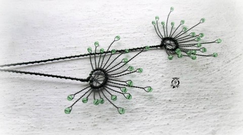 Drátovaný zápich..Zelená pampeliška dekorace korálky zápich drát květ drátování drátované drátky skleněné 