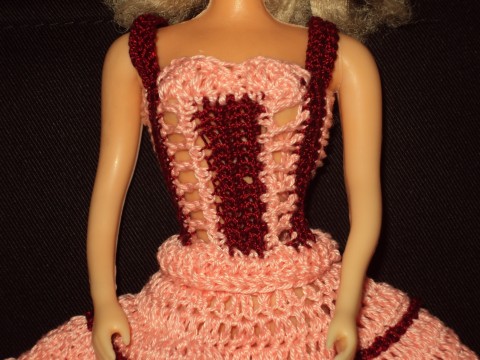 Lososová halenka panenka šaty háčkované krátké společenské barbie 