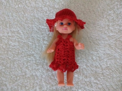 Komplet pro Evičku - červený panenka háčkovaná čepička souprava svetřík soupravička dupačky simba 