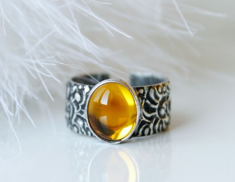 prsten -   VYVOLÁVAČ SLUNCE .. šperk prsten cín žlutá slunce žlutý prstýnek sluníčko sluneční cínované šperky cínovaný šperk 