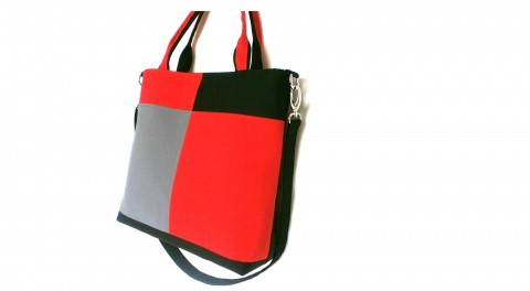 Kabelka KIARRA - červená kabelka červená černá šedá prošívaná látková geometrický geometrie textilní geometrická 