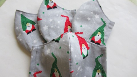 Roušky dětské - Vánoční skřítci bavlna šití látka zdraví kosmetika obličej bezpečnost hygiena bacil ústa rouška roušky bacily 