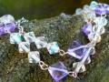 Jemný náhrdelník s kapkou lila