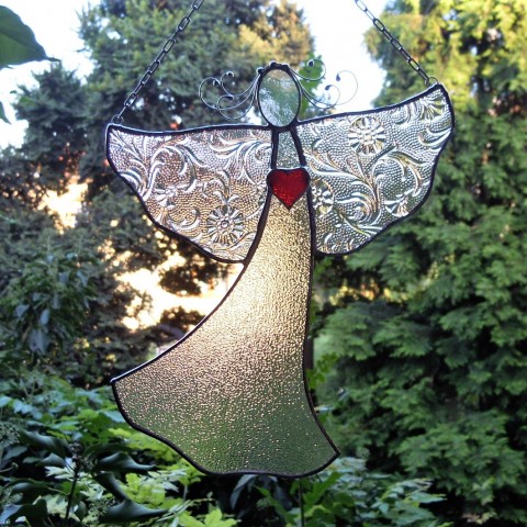 Anděl-strážce vody čiré anděl andílek tiffany ochránce vitráž barevné sklo skleněná dekorace 