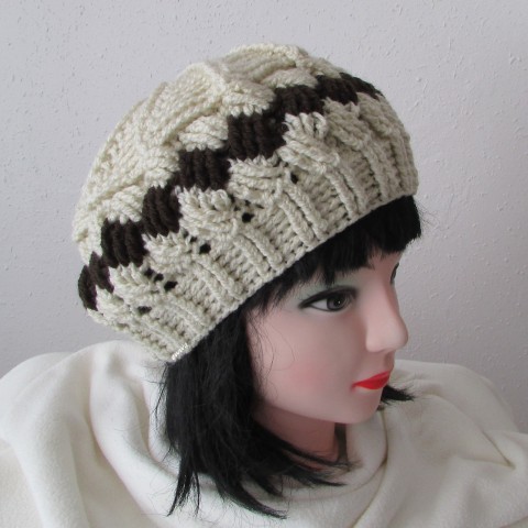 Háčkovaný baret dívčí háčkovaný hnědá dámský béžová zimní akryl smetanová handmade baret čepice 