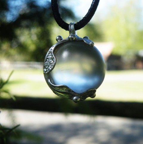 Náhrdelník Mlhová kulička...(sklo) náhrdelník šperky originální koule cín extravagantní stříbrná kulička autorský originál čirá ráno mlha autorský šperk mlhová autorské sklo cínový šperk 