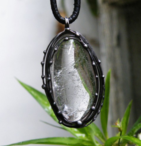 Náhrdelník Voda živá...(křišťál) voda náhrdelník šperky cín světlo křišťál stříbrná autorský led čistota ochránce čirá mystika amulet energie život autorský šperk cínový šperk strážce mystery 