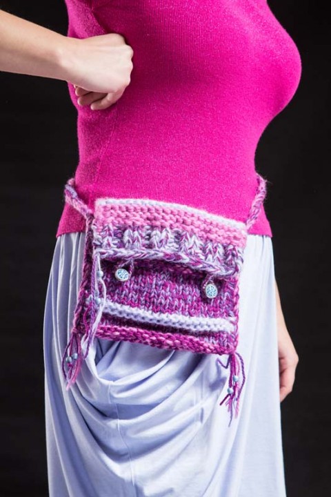 kabelka malá fialová originální extravagantní módní ležérní denní vkusná šmrncovní vycházková 