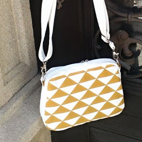 kabelka žlutobílá kabelka originální dárek dívčí černá žlutá léto koženková kombinovaná mini kabelka růře bílákvětina 