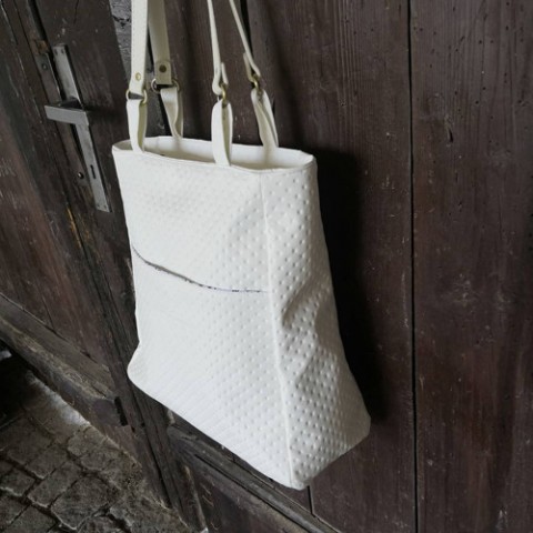 Kabelka bílá s kapsou kabelka originální taška dívčí elegantní bílá podzimní prostorná do ruky pro ženu dárel 