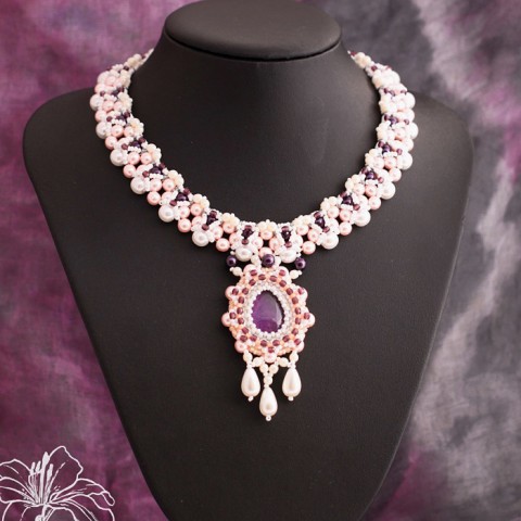 Šitý náhrdelník Eliava náhrdelník šitý luxusní luxus beadweaving královský 