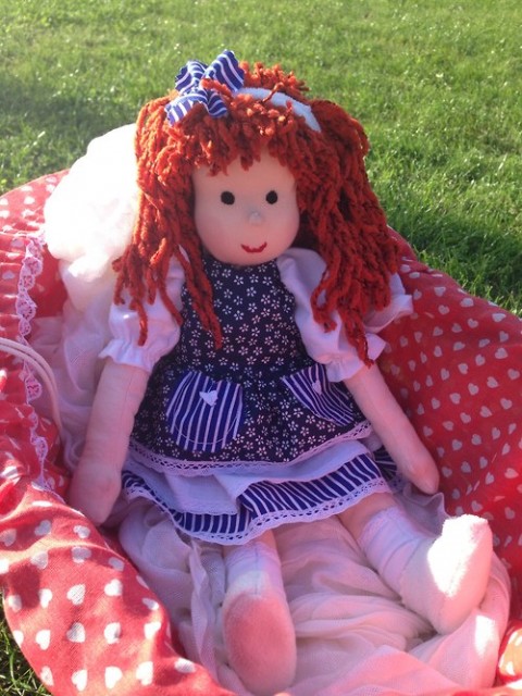 ZRZAVÁ ANDULKA panenka textilní panenka waldorfská panenka látková panenka 