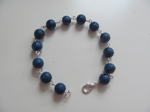 Náramek modrý vroubkovaný šperk náramek bižuterie 