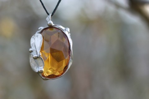 Sluneční studánka autorský šperk přívěsek náhrdeln 