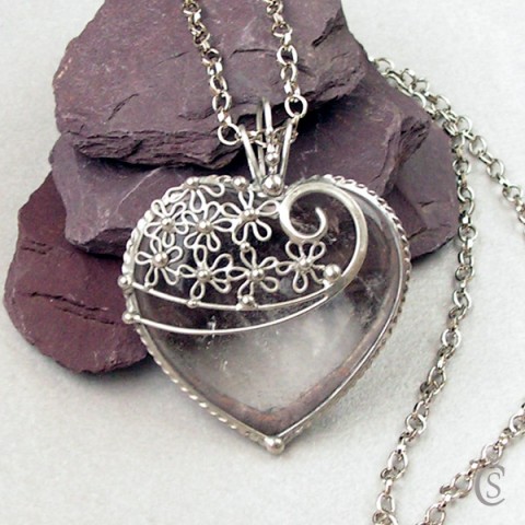Srdíčko s krajkou - Křišťál šperk náhrdelník srdce srdíčko láska 