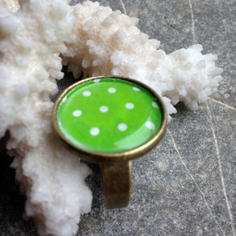 Prsten zelený puntíkatý zelená prsten puntíky mosaz resin 