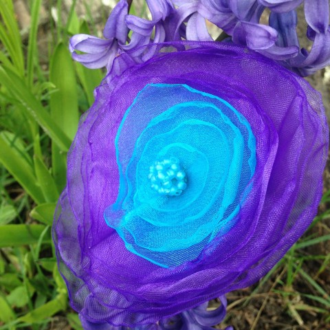 Brož Hyacintka brož květina organza 