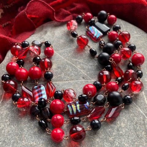 Ohnivé korále červená oheň černá luxusní perly korále sváteční 