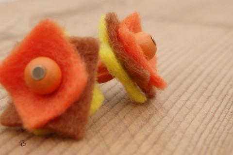 Náušnice Gazánie náušnice barevné veselé hravé lehké z plsti z filcu 