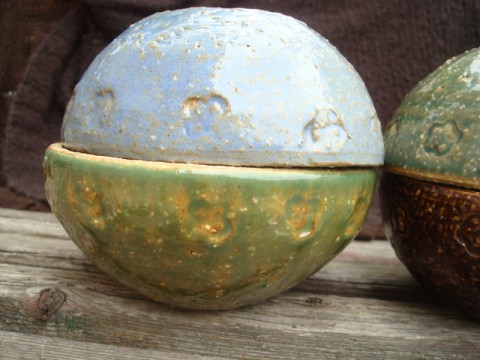 ..barevné misky keramika barevná miska 