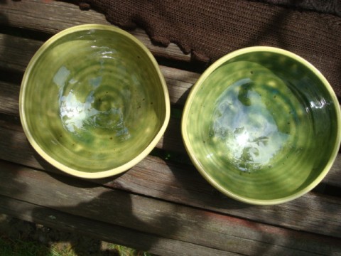 ..zelené misky zelená keramika kamenina přírodní barevná miska 