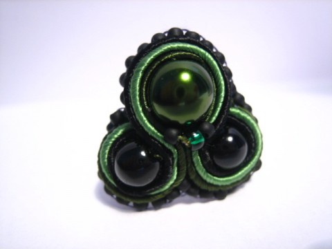 Zelený sutaškový prsten orient sutaška prýmek 
